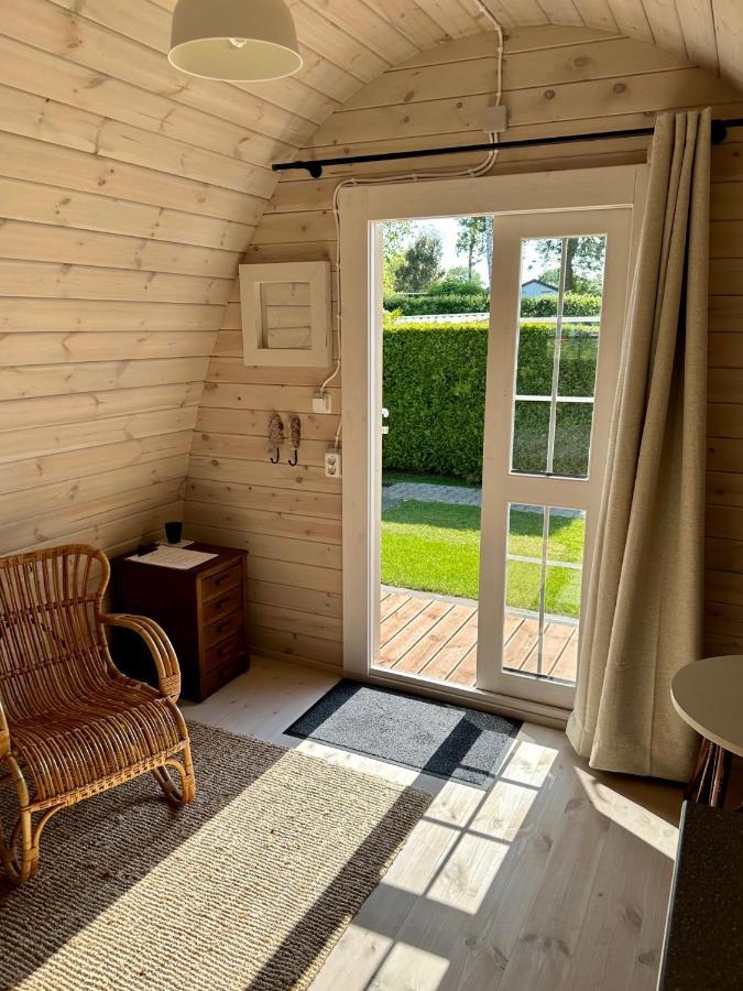 Lodge, Een Super Knus Tiny House, Nabij Vaarwater En Haven! Belt-Schutsloot エクステリア 写真